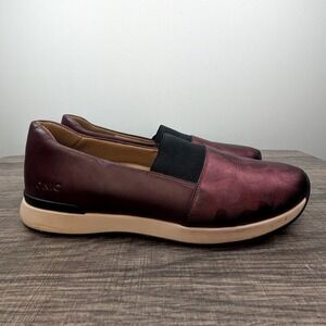 Vionic Cameo Gamo Slip‎ On Sneakers Shoes Burgundy Metallic Embossed Size 8.5